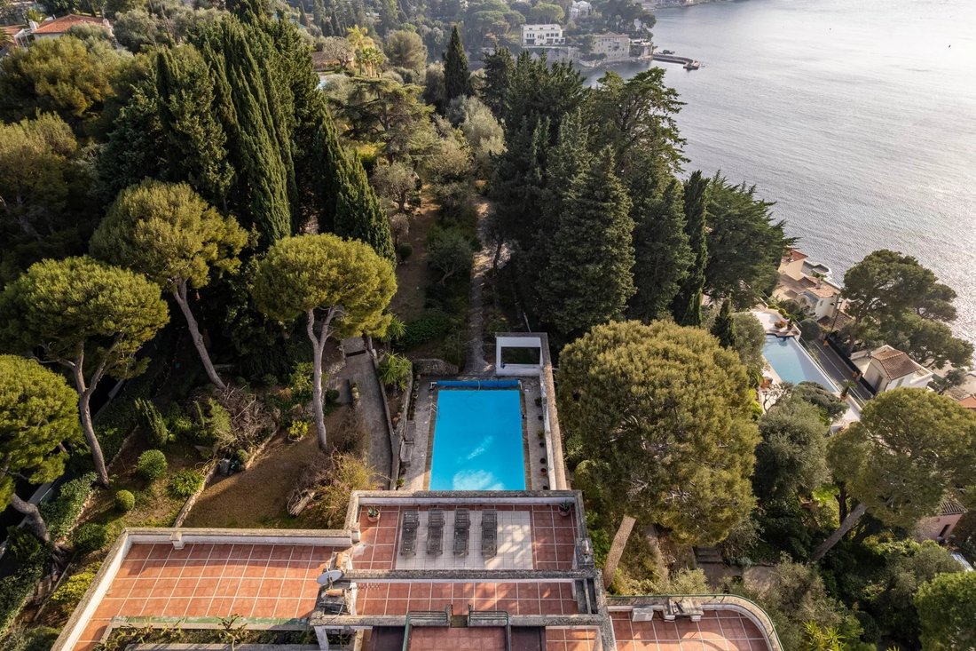 Villa in Saint-Jean-Cap-Ferrat, Provence-Alpes-Côte d'Azur, France 4 - 17417724