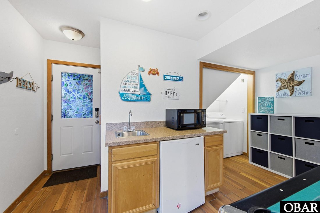 House in Corolla, North Carolina, United States 4 - 17410005