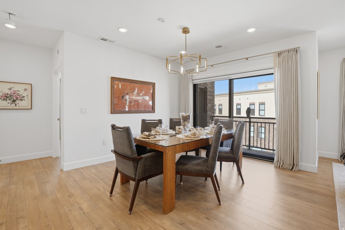 Condo in Holladay, Utah, United States 5 - 17417270