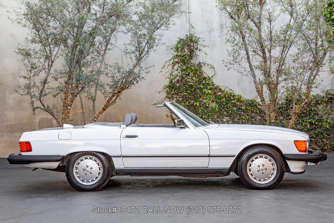 Mercedes-Benz 560SL in Los Angeles, CA 4 - 17408218