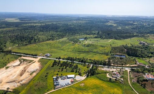 Land in São Teotónio, Beja, Portugal 1