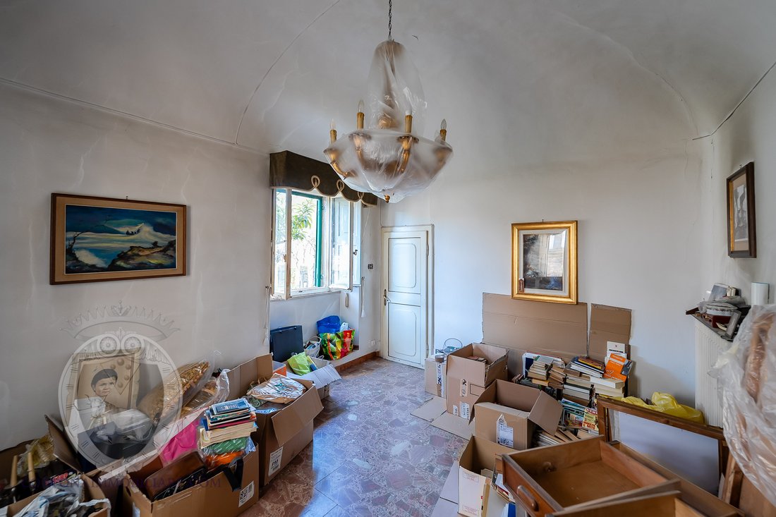 House in Centro, Cortona, Tuscany 2 - 16608047