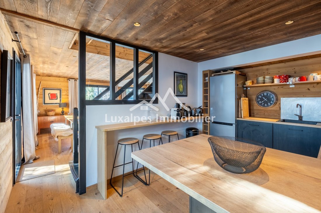 Chalet in La Clusaz, Auvergne-Rhône-Alpes, France 2 - 17412947