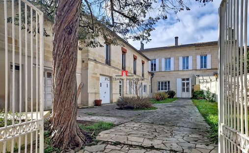 House in Nord Ouest, Saint-André-de-Cubzac, France 1