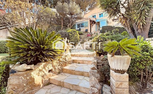 House in Nord, Sanary-sur-Mer, France 1