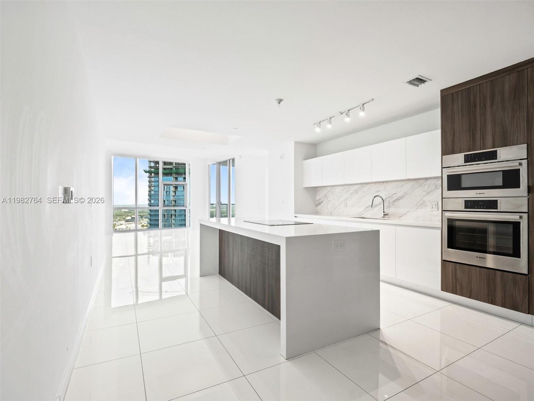 Condo in Miami, Florida, United States 2 - 17415880