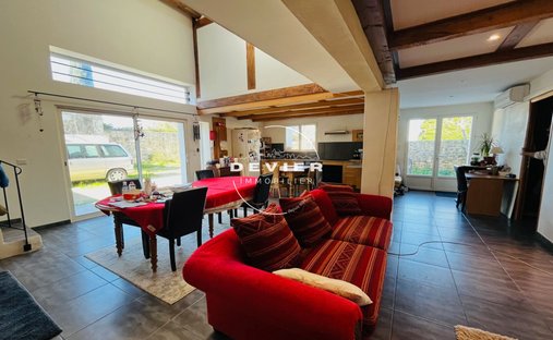 Villa in Saint-Genies-des-Mourgues, Occitania, France 1