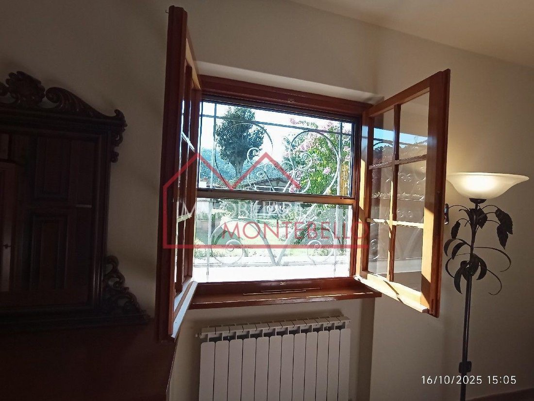 Villa in Camaiore, Tuscany, Italy 4 - 17410982