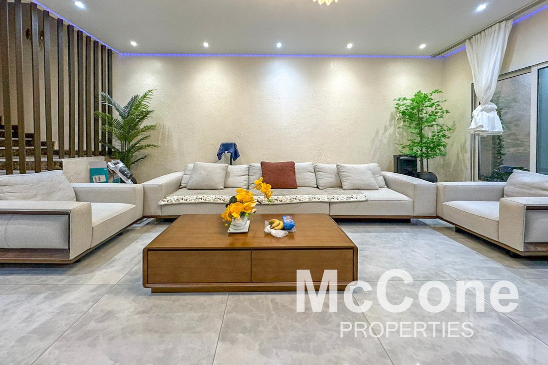 Villa in JVC / Jumeirah Village Circle, Dubai, United Arab Emirates 5 - 17310473
