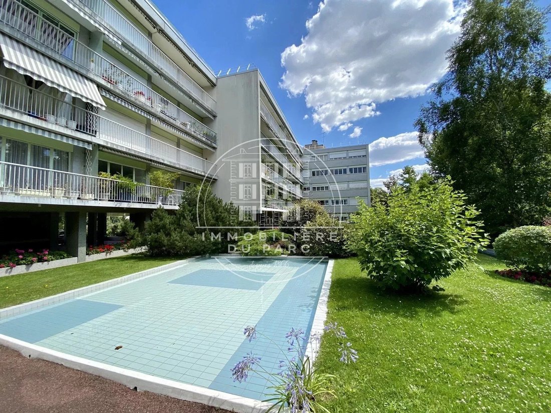 Apartment in Chatou, Ile-de-France, France 2 - 17416352