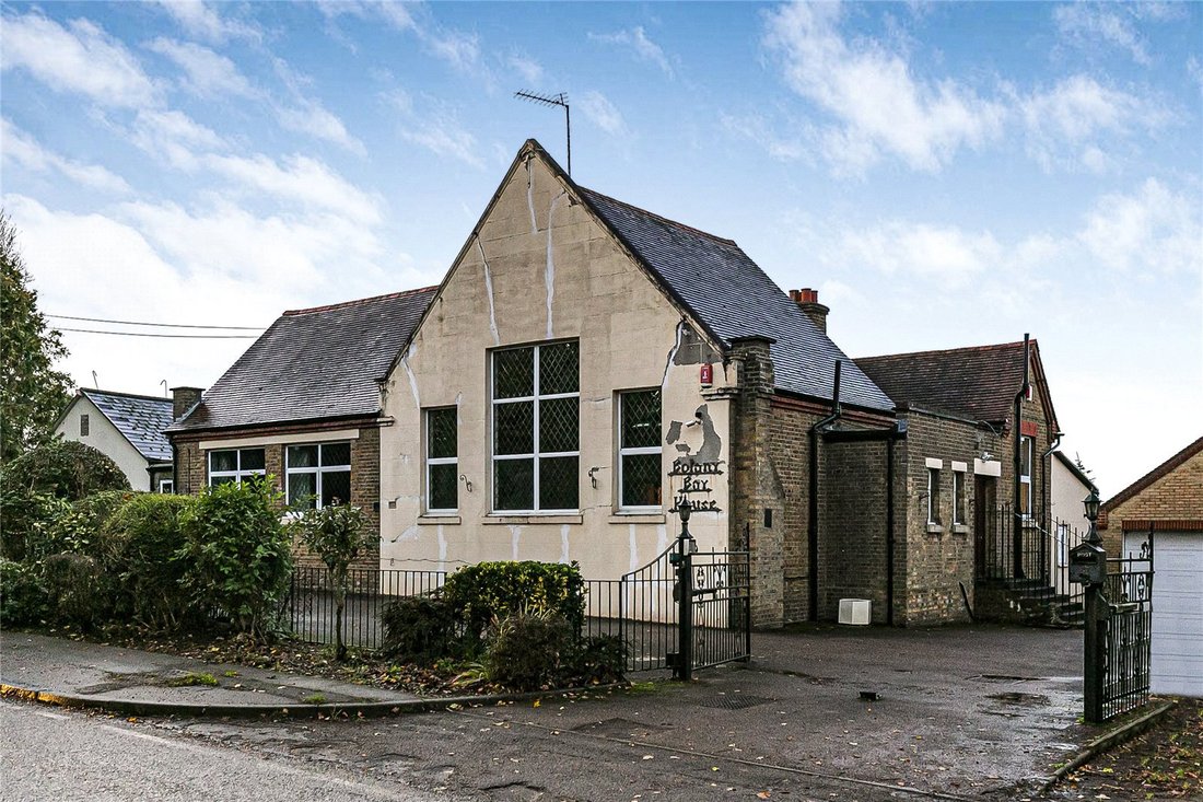 House in Enfield, England 1 - 17409711