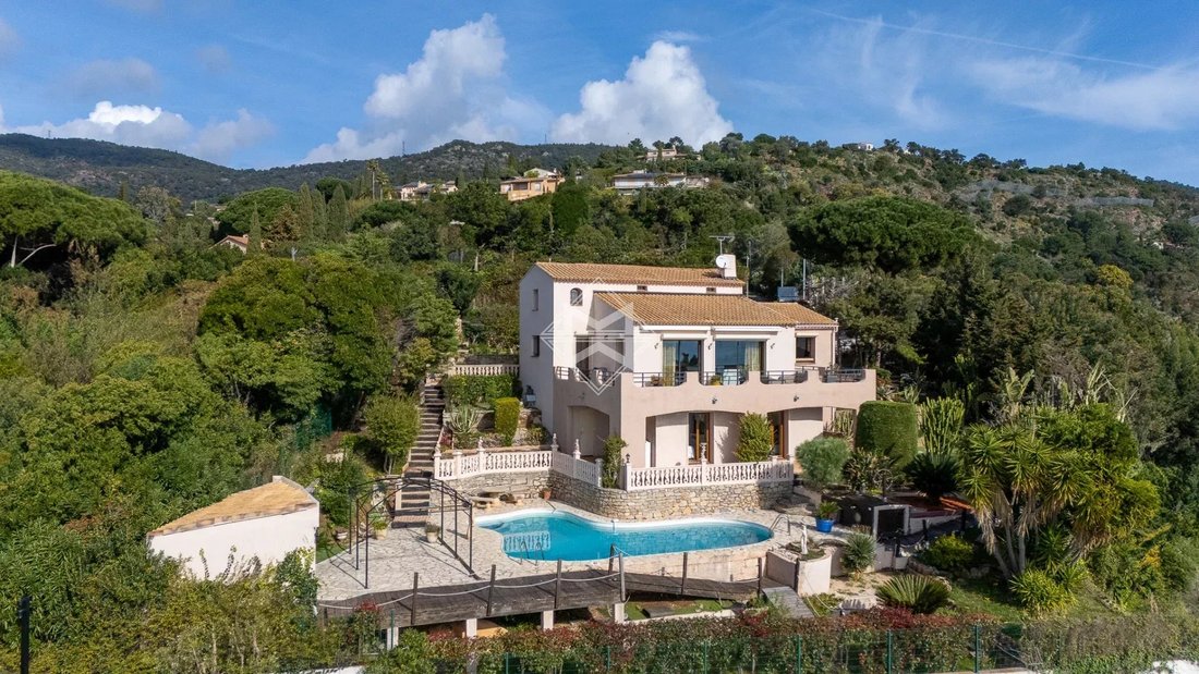 Villa in French Riviera, Provence-Alpes-Côte d'Azur, France 2 - 17408581