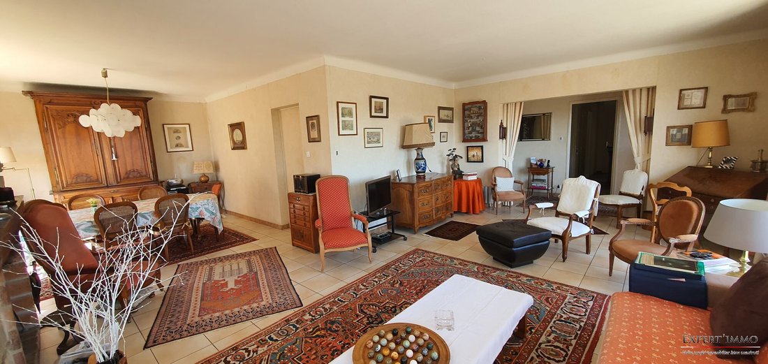 House in Six-Fours-les-Plages, Provence-Alpes-Côte d'Azur, France 2 - 17413079