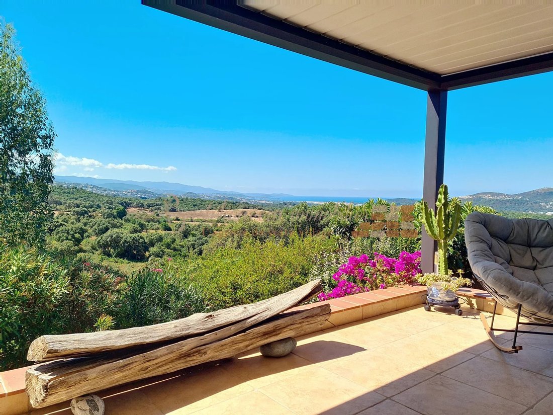 Villa in Cuttoli-Corticchiato, Corsica, France 3 - 15697224