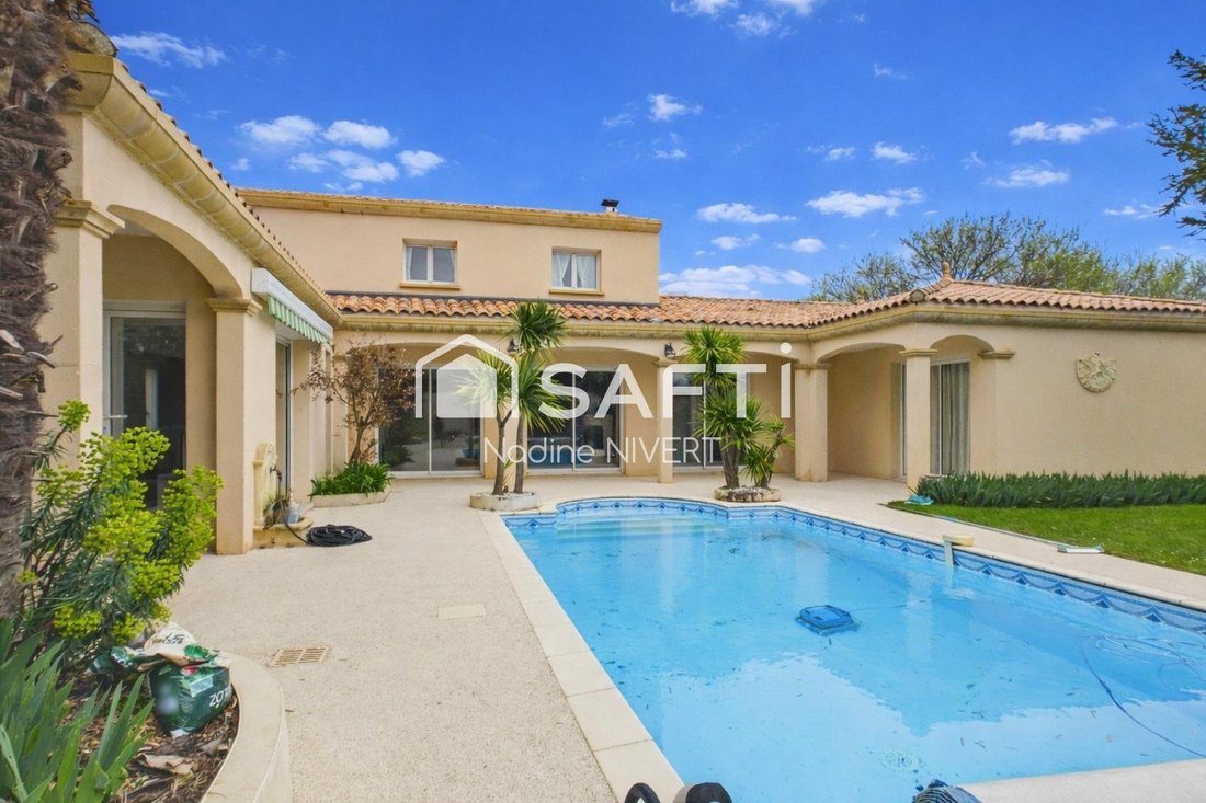 House in Esnandes, Nouvelle-Aquitaine, France 1 - 17409337