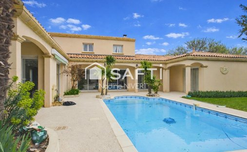 House in Esnandes, Nouvelle-Aquitaine, France 1
