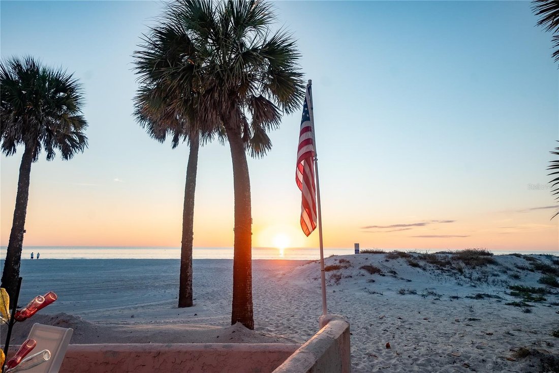 House in Madeira Beach, Florida, United States 2 - 17417280
