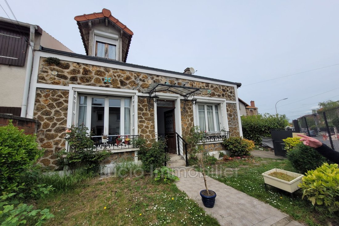 Villa in Ledru Rollin, Le Perreux-sur-Marne, France 1 - 17414195