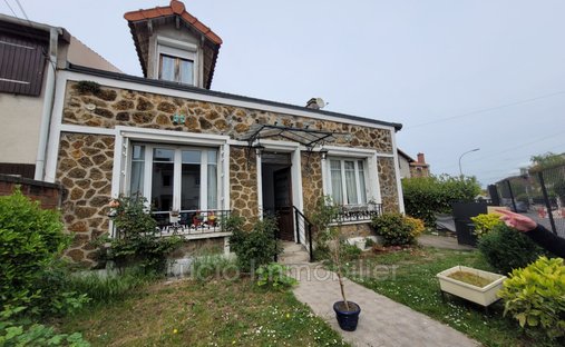 Villa in Ledru Rollin, Le Perreux-sur-Marne, France 1