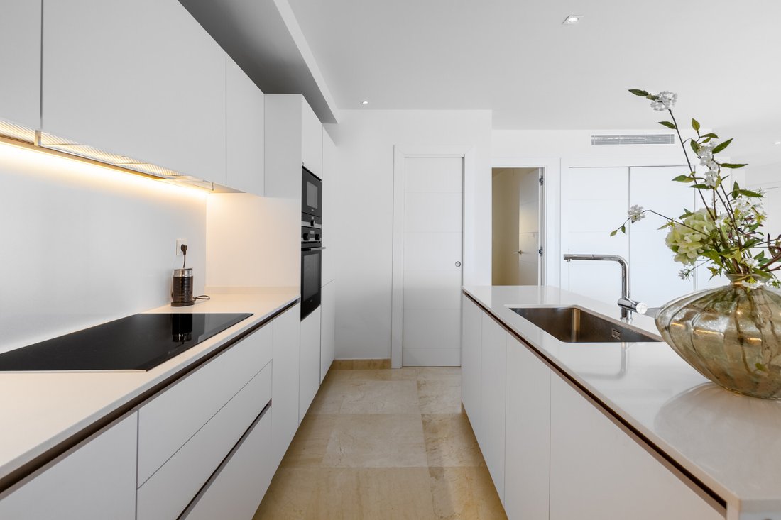 Apartamento en Nueva Andalucía, Marbella, España 5 - 17414436