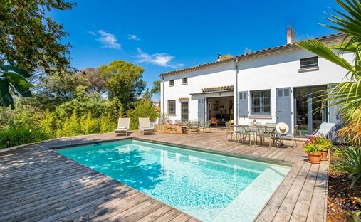 Villa in Le Dramont-Agay-Anthéor-Le Trayas, Saint-Raphaël, France 1