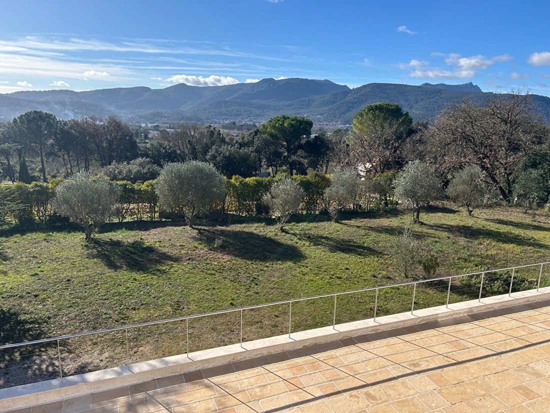 Villa in Brignoles, Provence-Alpes-Côte d'Azur, France 1 - 17414306