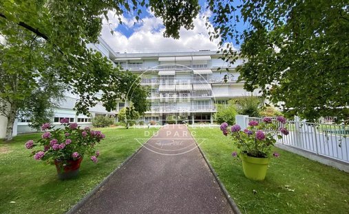 Apartment in Chatou, Ile-de-France, France 1