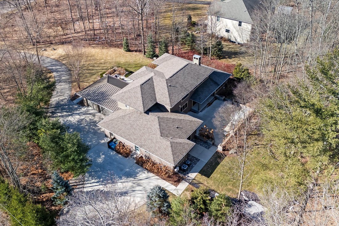 House in Midland, Michigan, United States 2 - 17409252