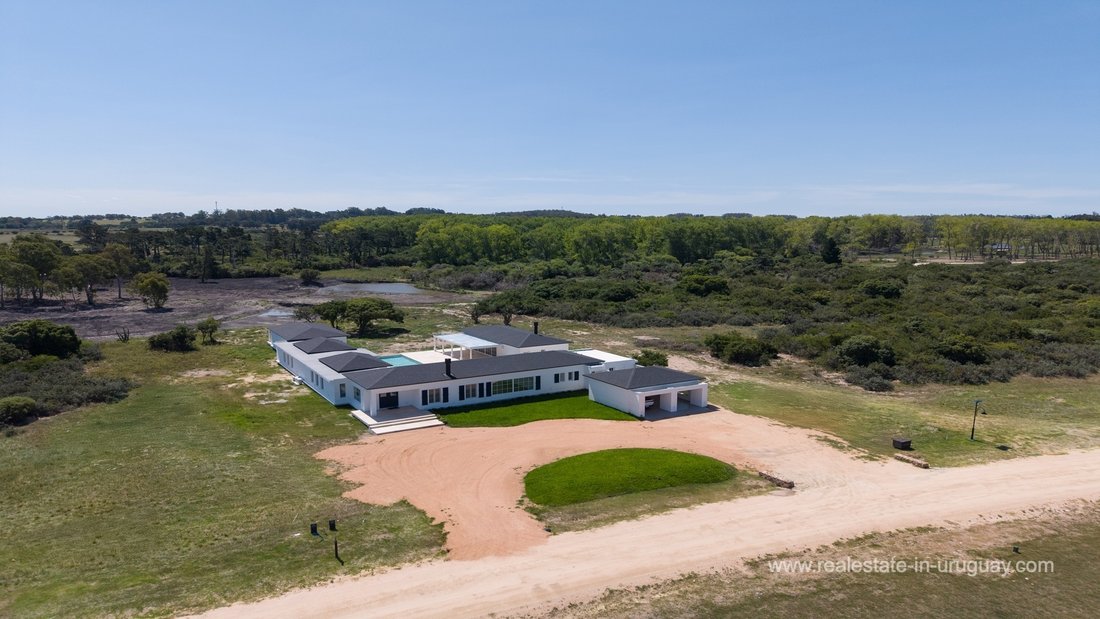 House in Laguna Blanca, Maldonado Department, Uruguay 2 - 17415475