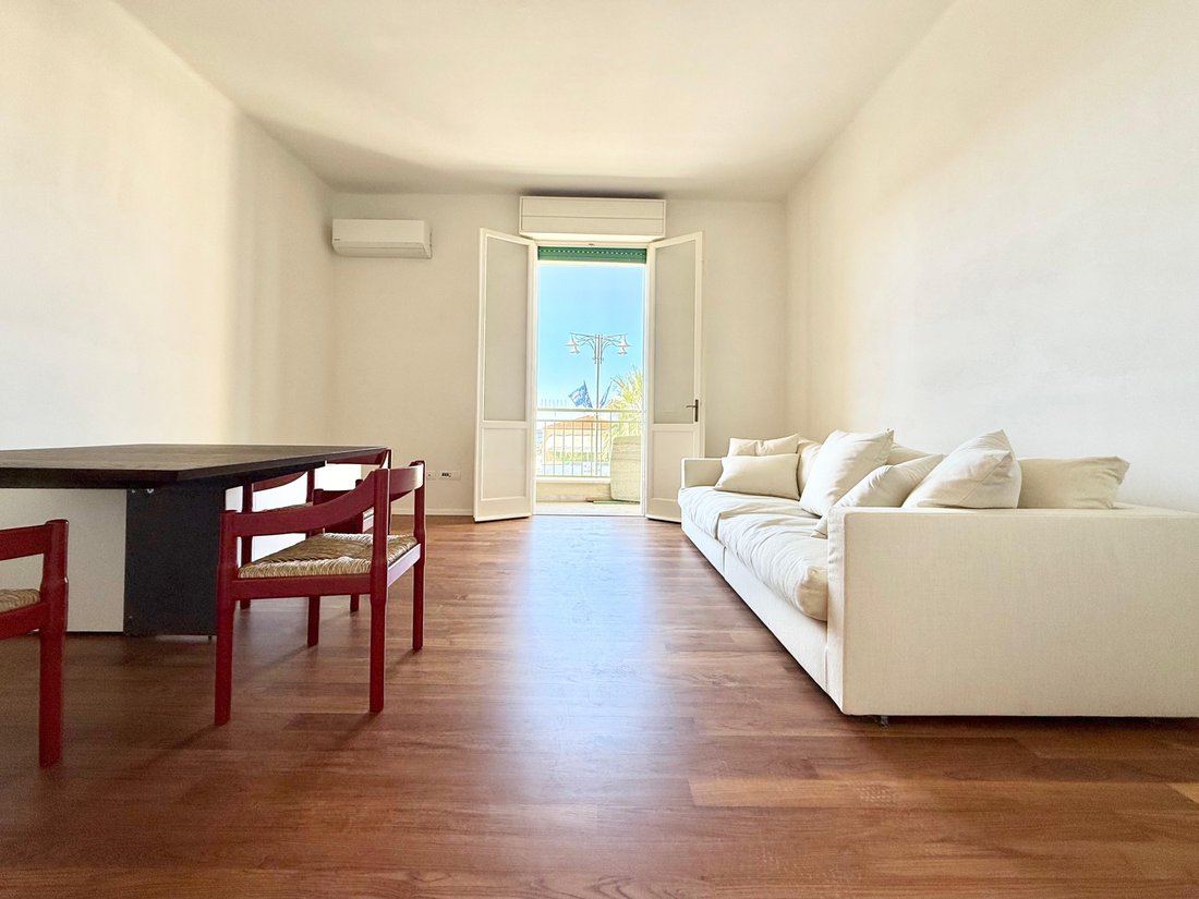 Apartment in Historic Center, Viareggio, Tuscany 3 - 17421633