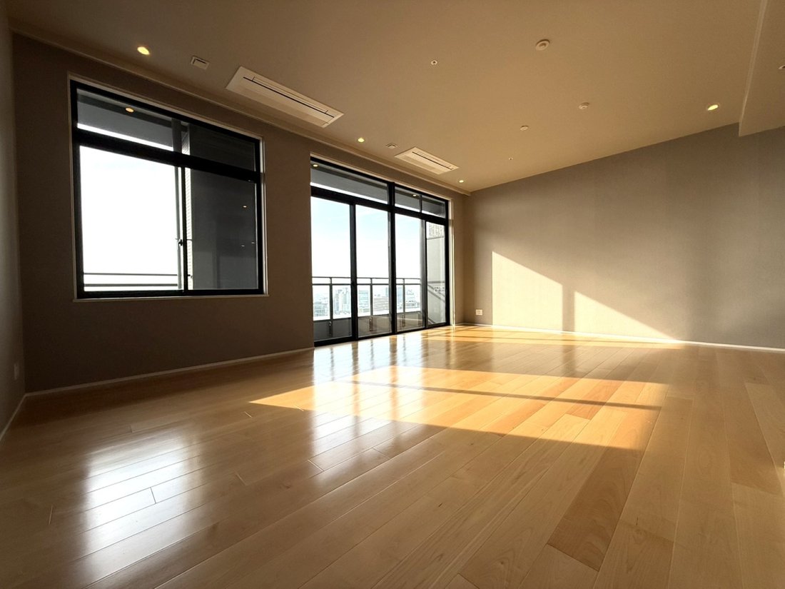 Condo in Osaka, Osaka, Japan 1 - 17421890
