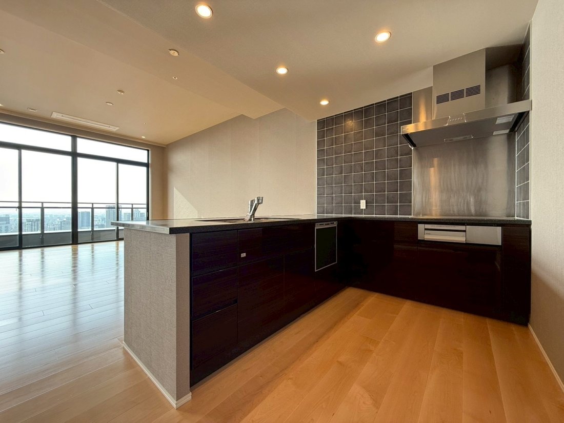 Condo in Osaka, Osaka, Japan 3 - 17421890