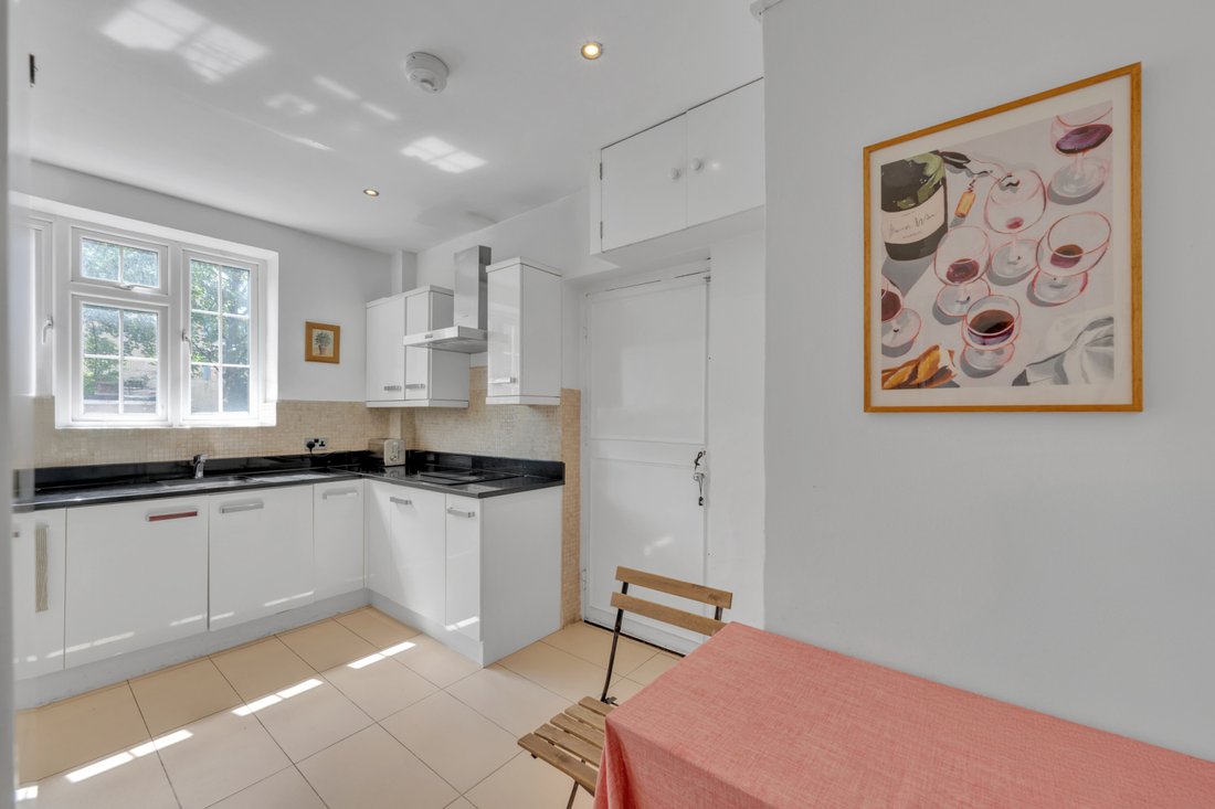 Apartment in St John's Wood, Westminster, England 4 - 17422046