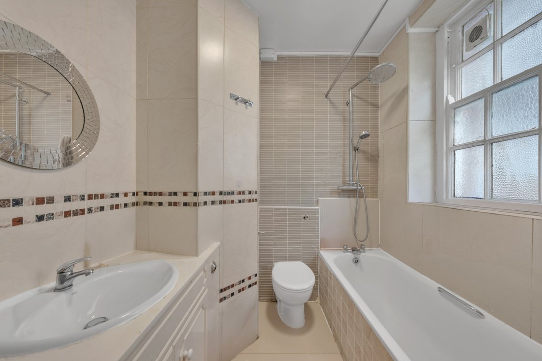 Apartment in St John's Wood, Westminster, England 5 - 17422045