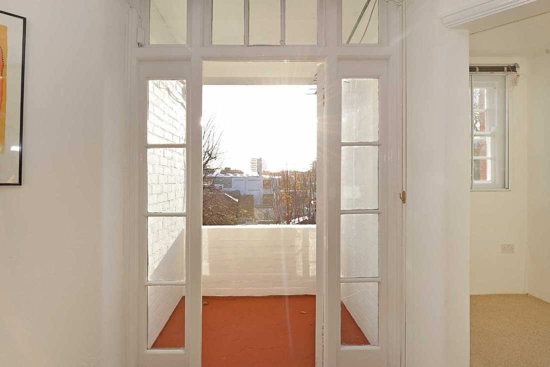 Apartment in St John's Wood, Westminster, England 3 - 17422149