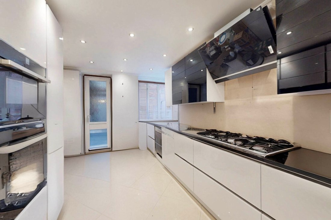 Apartment in Primrose Hill, Camden, England 5 - 17422122
