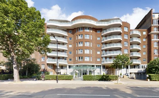 Apartment in St John's Wood, Westminster, England 1