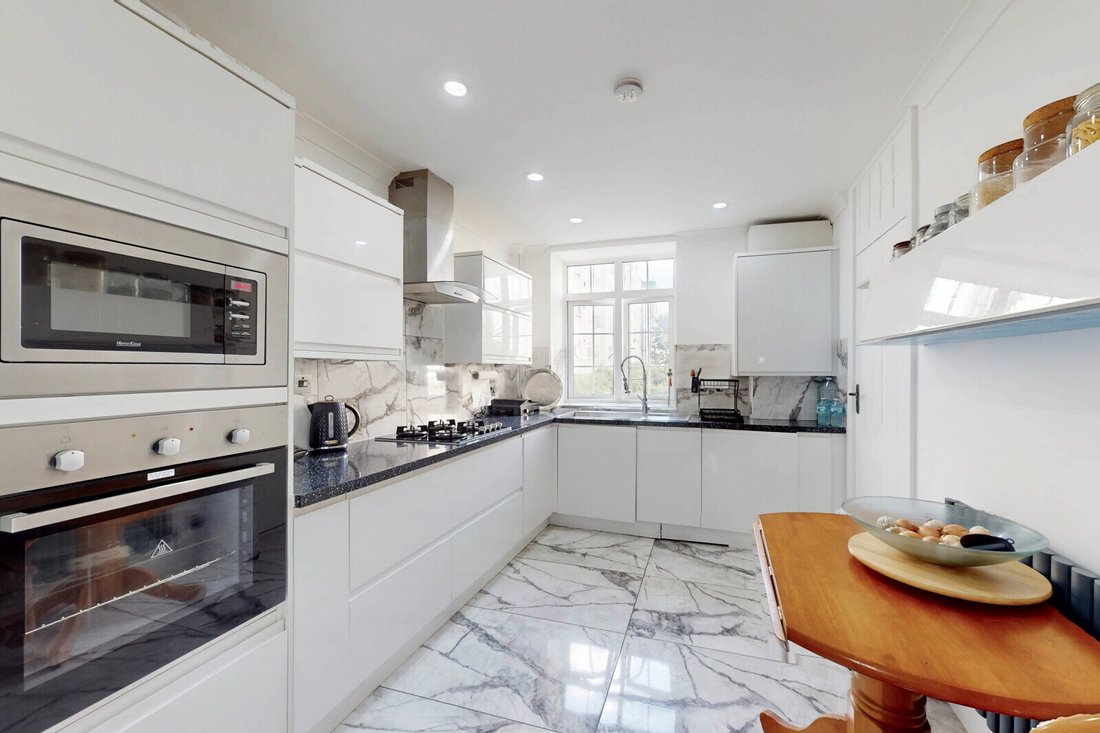 Apartment in Little Venice, Westminster, England 3 - 17422032