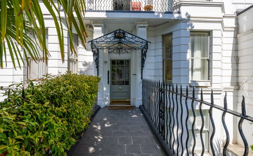 Apartment in St John's Wood, Westminster, England 1