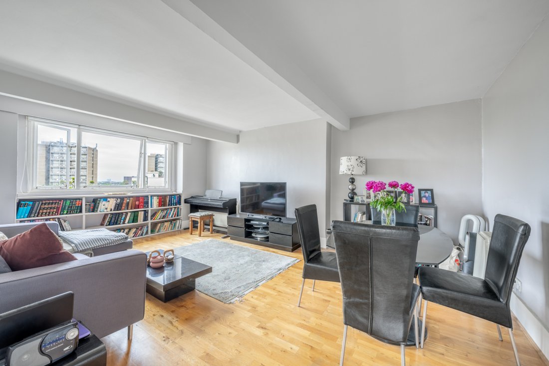 Apartment in St John's Wood, Westminster, England 2 - 17422148
