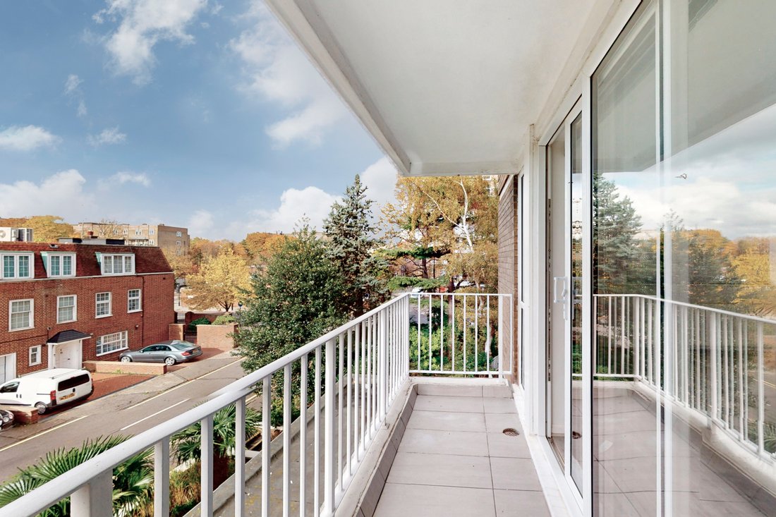 Apartment in St John's Wood, Westminster, England 3 - 17422086