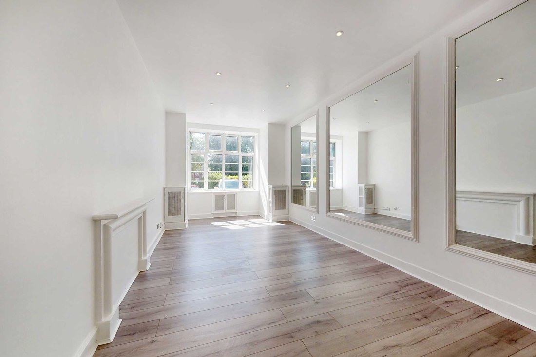 Apartment in St John's Wood, Westminster, England 2 - 17422019
