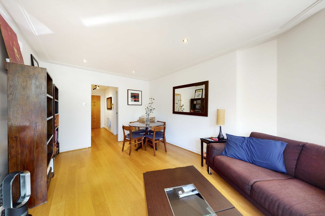 Apartment in St John's Wood, Westminster, England 4 - 17422048