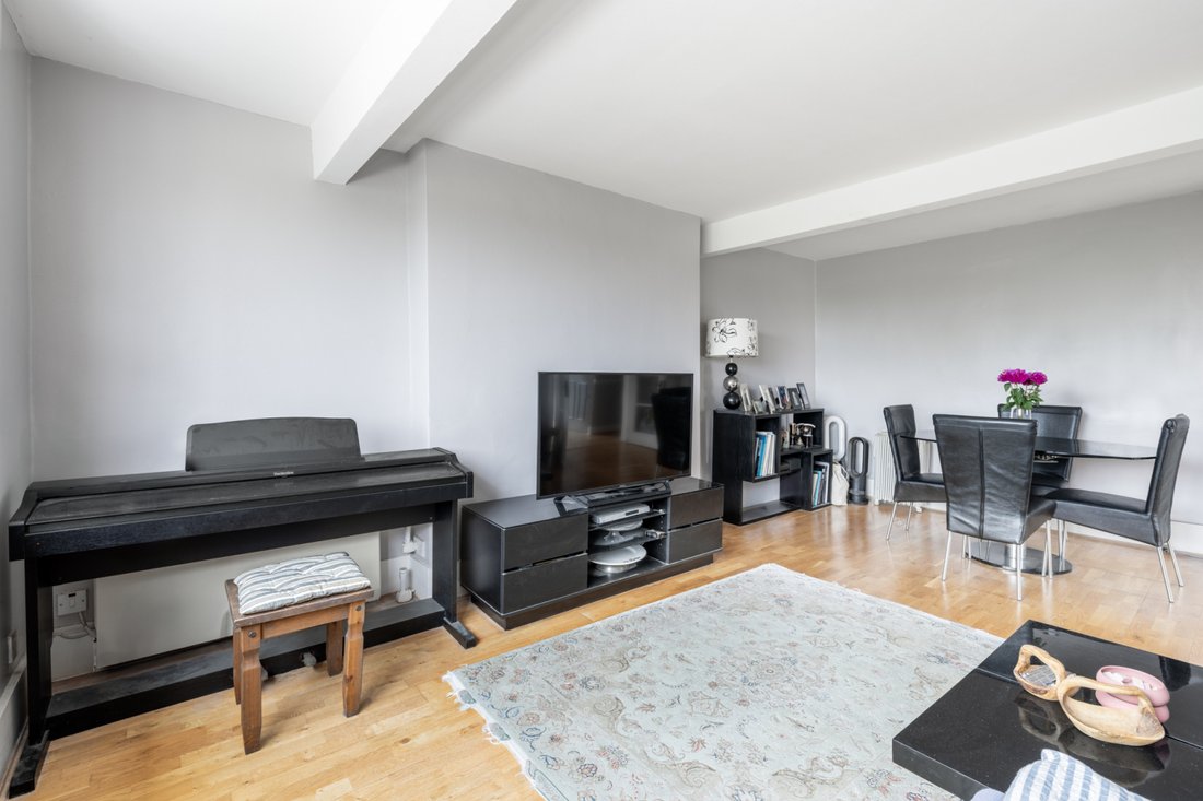 Apartment in St John's Wood, Westminster, England 4 - 17422148