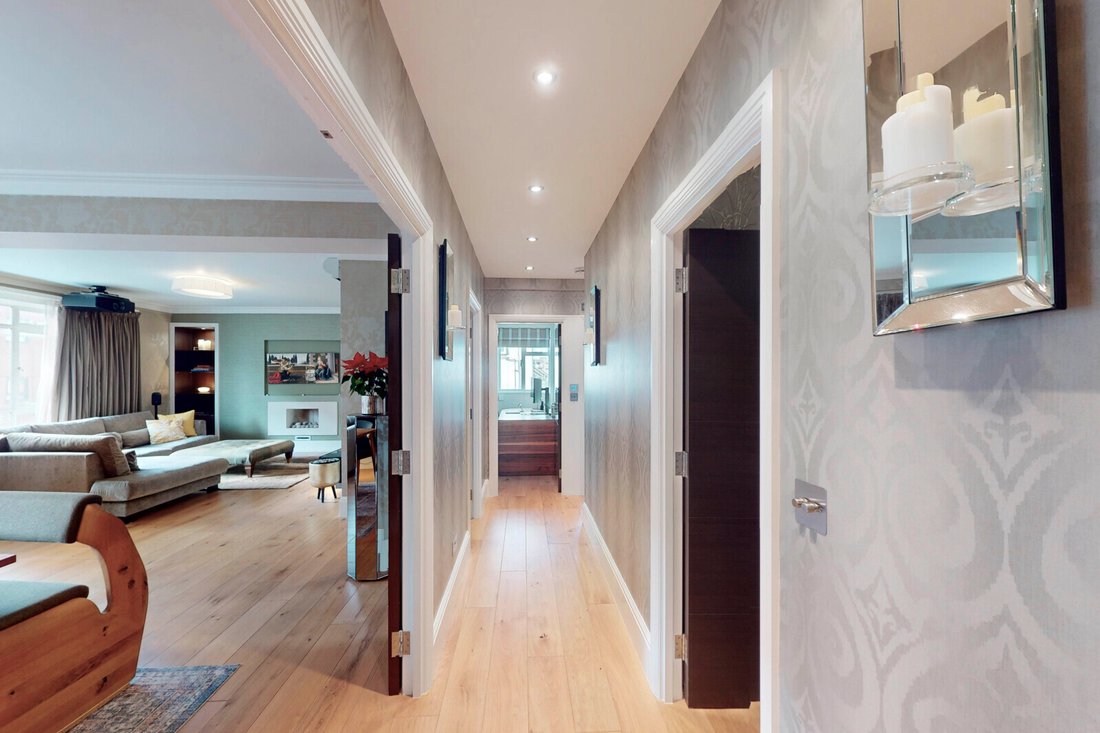 Apartment in St John's Wood, Westminster, England 2 - 17422093