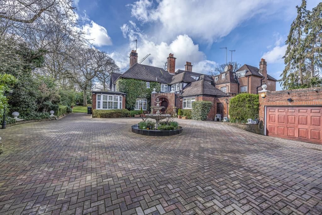 House in Hampstead Garden Suburb, Barnet, England 2 - 17421914