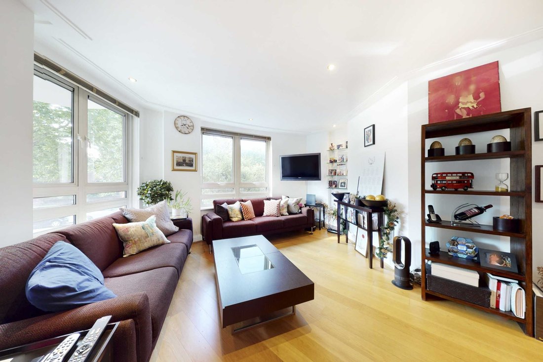 Apartment in St John's Wood, Westminster, England 2 - 17422048