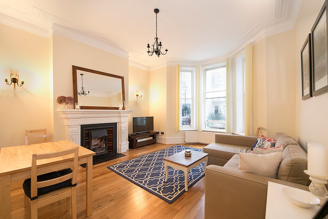 Apartment in St John's Wood, Westminster, England 2 - 17422044