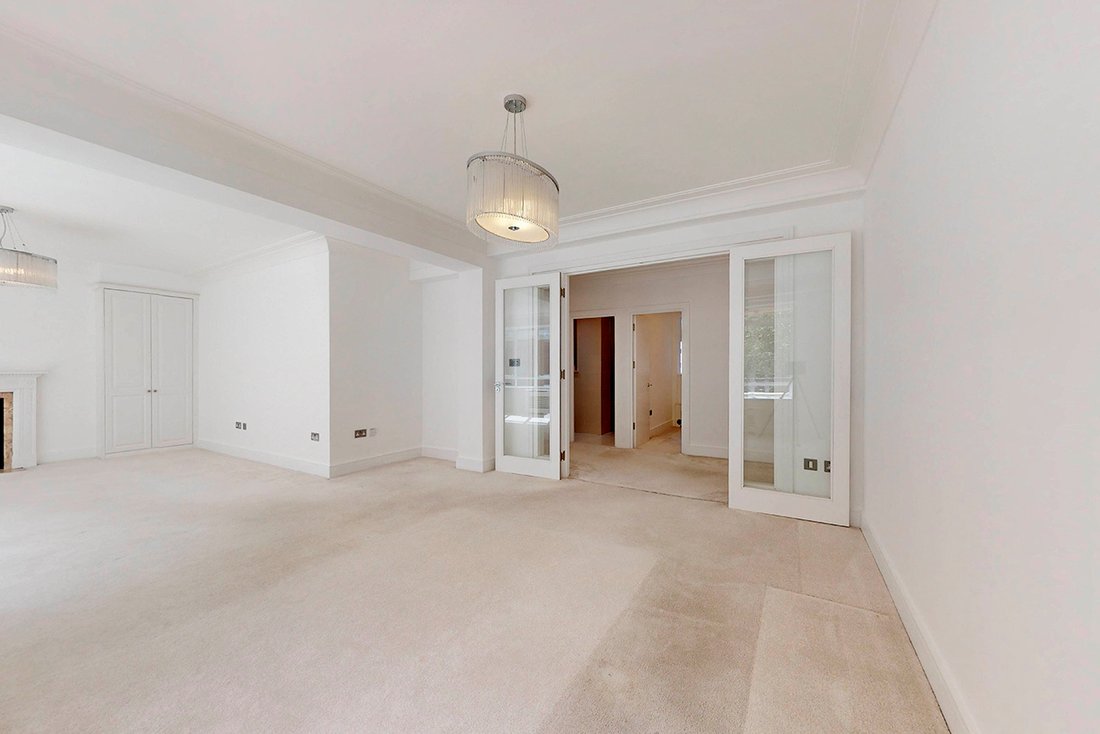 Apartment in St John's Wood, Westminster, England 2 - 17422111