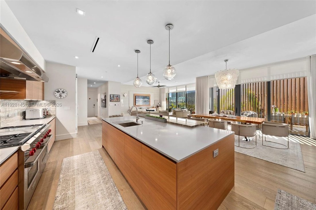 Condo in Miami, Florida, United States 1 - 16779436